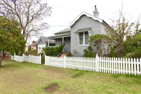 Nowra Beauty - Tourism Caloundra 1