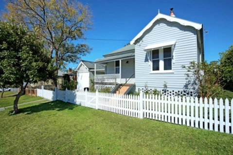 Nowra Beauty - Tourism Caloundra 0