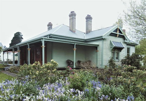 Oakdene Heritage Accommodation - Tourism Caloundra 0