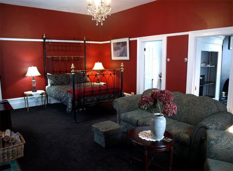 Oakdene Heritage Accommodation - Tourism Caloundra 3