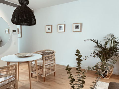 Oakview On Main - Tourism Caloundra 0