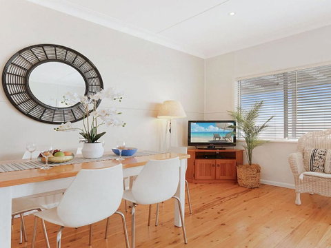 Ocean Blue Apartment One - Tourism Caloundra 1