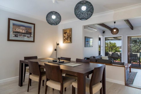 Ocean Breeze - Tourism Caloundra 2