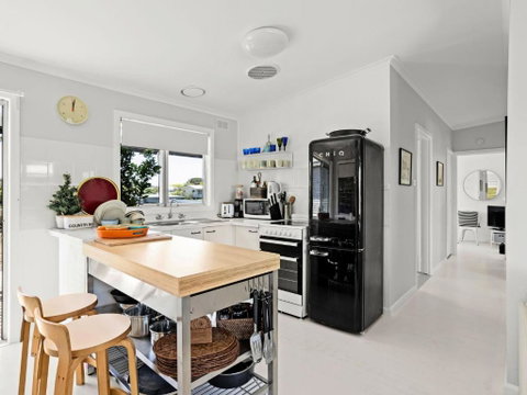 Ocean Breeze - Tourism Caloundra 3