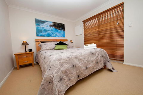 Ocean Mist Villa - Tourism Caloundra 0