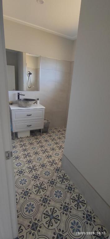 Ocean Views Home Stay - Tourism Caloundra 3