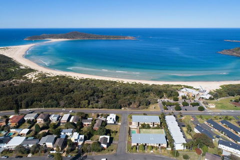 Oceans 22 At Fingal Bay - Tourism Caloundra 0