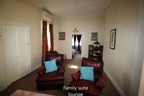 Olinda Country Cottages - Tourism Caloundra 1