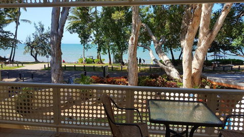 On Palm Cove Beachfront Apartments - Tourism Caloundra 1