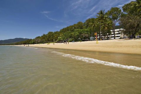 On Palm Cove Beachfront Apartments - Tourism Caloundra 0