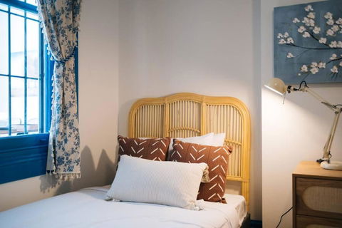 OnceUp A BlueMoon Terrace Nr CBD - Tourism Caloundra 3