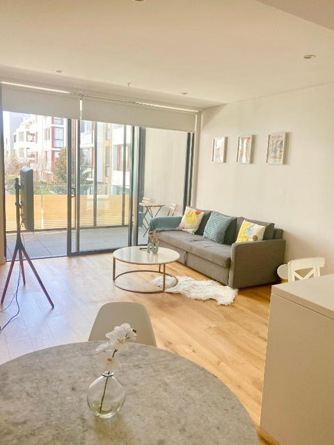 One Bedroom With Roof Top Pool - Tourism Caloundra 1