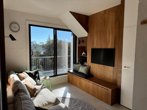 One Cedarwood - Petite Challet Falls Creek - Tourism Caloundra 0