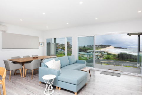 One Mile Beachfront - Tourism Caloundra 3