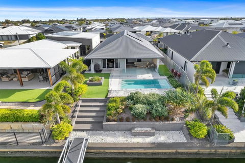 OSPREY ISLAND RETREAT - Tourism Caloundra 3