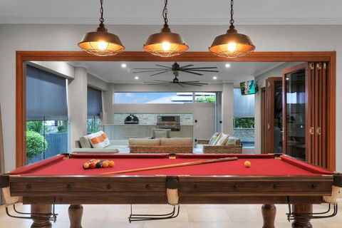Oversized Luxury- A Corporate & Family Heaven - Tourism Caloundra 0