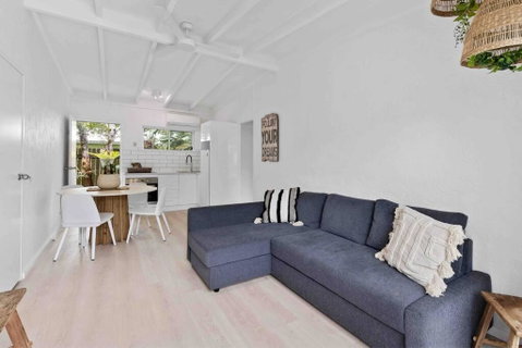 PA2 Stunning Sunshine Beach Apt Pets Welcome - Tourism Caloundra 0