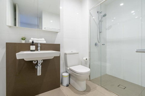 Parliamentary Triangle 1BR Apartment - Tourism Caloundra 3