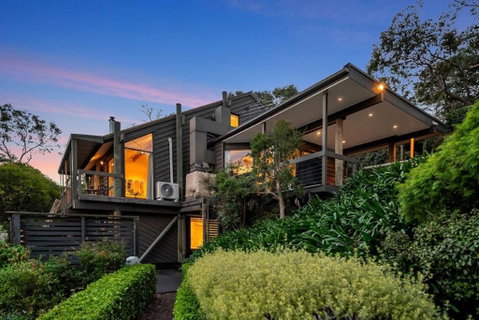 Parvatii-Perfect Adelaide Escape-15 Mins To City & Wineries - Tourism Caloundra 0