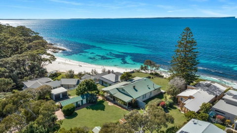 Pacific Lodge - Tourism Caloundra 1