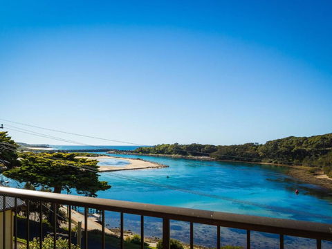 Pacific Pines Unit 4 - Tourism Caloundra 0