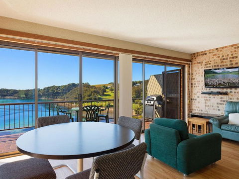 Pacific Pines Unit 4 - Tourism Caloundra 1