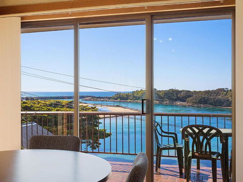 Pacific Pines Unit 4 - Tourism Caloundra 3