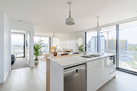Palm Beach Escape With Rooftop Pool - CoastHM - Tourism Caloundra 0