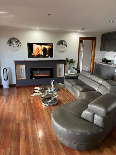 Palm Beach Sydney, Modern Home With Water View - Tourism Caloundra 3