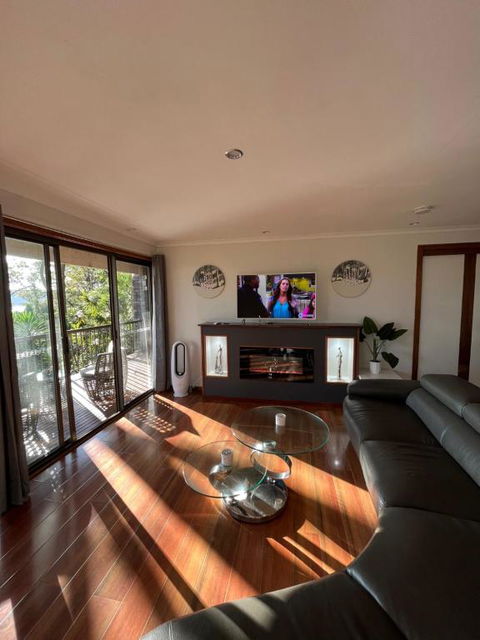 Palm Beach Sydney, Modern Home With Water View - Tourism Caloundra 2