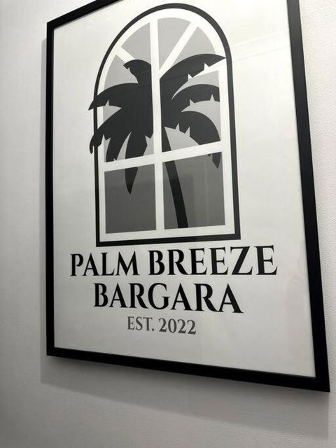 Palm Breeze - 4 Bedroom -Walk To The Beach - Tourism Caloundra 1