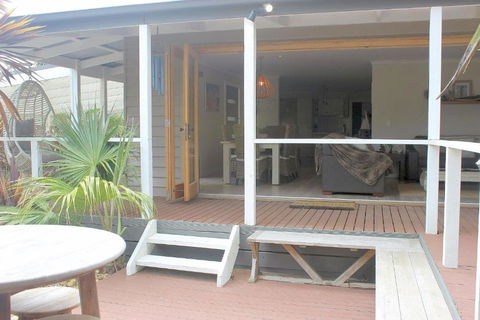 Palm Breeze At Sunset Strip - Tourism Caloundra 1