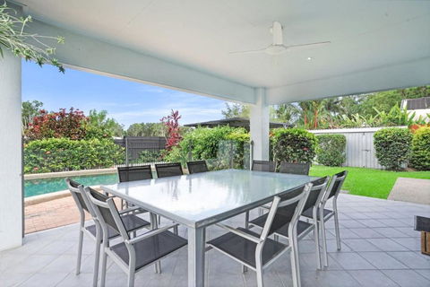 Palm Cove House In Trivia - Tourism Caloundra 3
