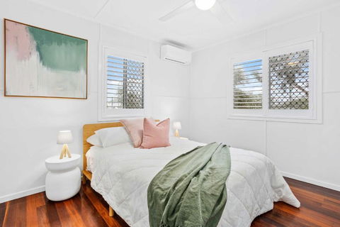 Palm Beach Cottage, Walk To Beach - Tourism Caloundra 2