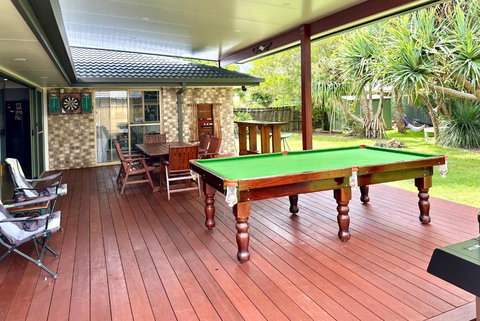Pandanus Paradise. Newly Renovated 4 Bedroom Home - Tourism Caloundra 1