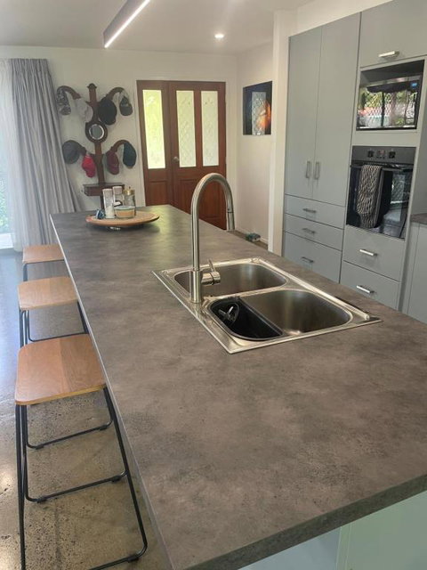 Pandanus Paradise. Newly Renovated 4 Bedroom Home - Tourism Caloundra 3