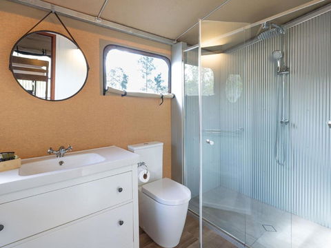 Paradise Country Farmstay - Tourism Caloundra 3