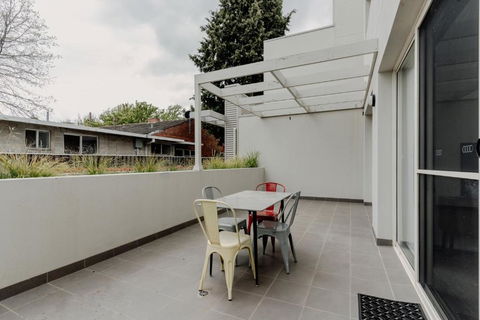 Peaceful 1-Bed Apartment Close To Lonsdale St - Tourism Caloundra 3