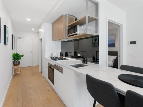 Peaceful 1-Bed Unit With A Spacious Balcony - Tourism Caloundra 2
