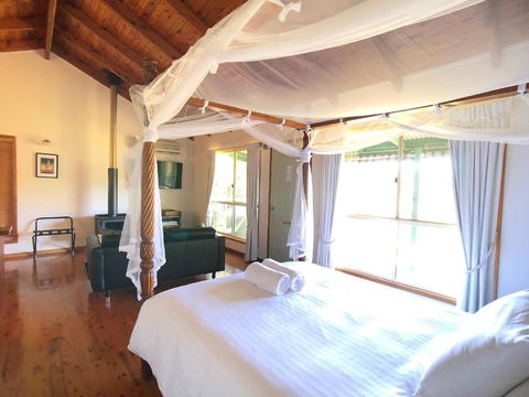 Pencil Creek Cottages - Tourism Caloundra 2