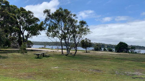 Peninsula At Metung House - Access By Boat Only - Tourism Caloundra 3