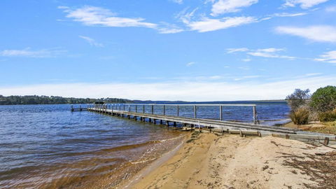 Peninsula At Metung House - Access By Boat Only - Tourism Caloundra 1