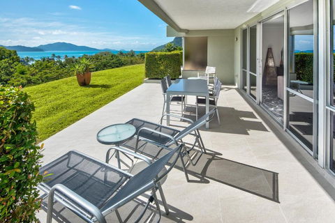 Poinciana Lodge - 3 Bedroom - On Hamilton Island By HIHA - Tourism Caloundra 2