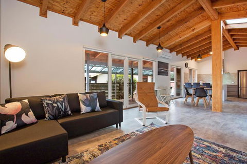 Port Central No 3 - Tourism Caloundra 1