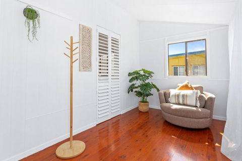 Perfect Cooee Bay Beach Getaway! - Tourism Caloundra 1