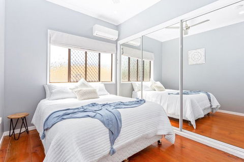 Perfect Cooee Bay Beach Getaway! - Tourism Caloundra 3