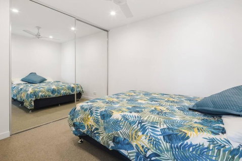 Perfect Haven In Spring Hill 2B1B And Parking - Tourism Caloundra 3