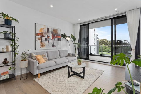 Perfect Location With 5 Star Amenities - Tourism Caloundra 0