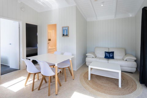 Pet Friendly On The Great Ocean Road - Tourism Caloundra 2