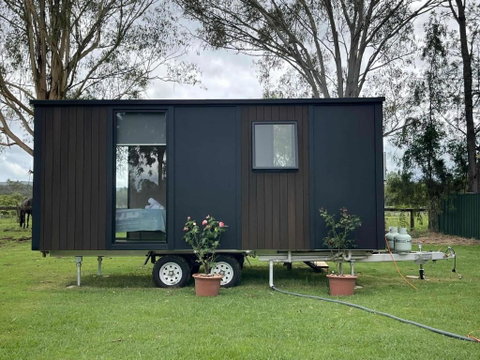 Petama By Tiny Away - Tourism Caloundra 0